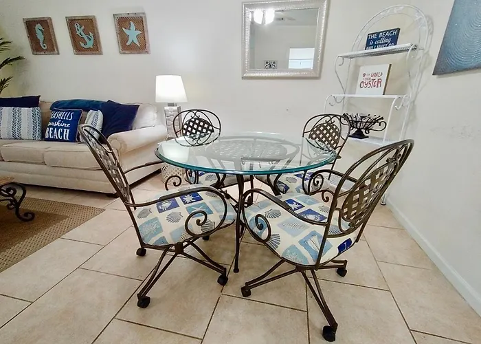 Sea Breeze 105 Holiday home