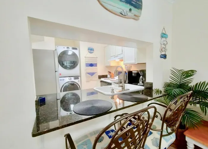 Holiday home Sea Breeze 105